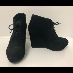 wedged heel black booties 🖤